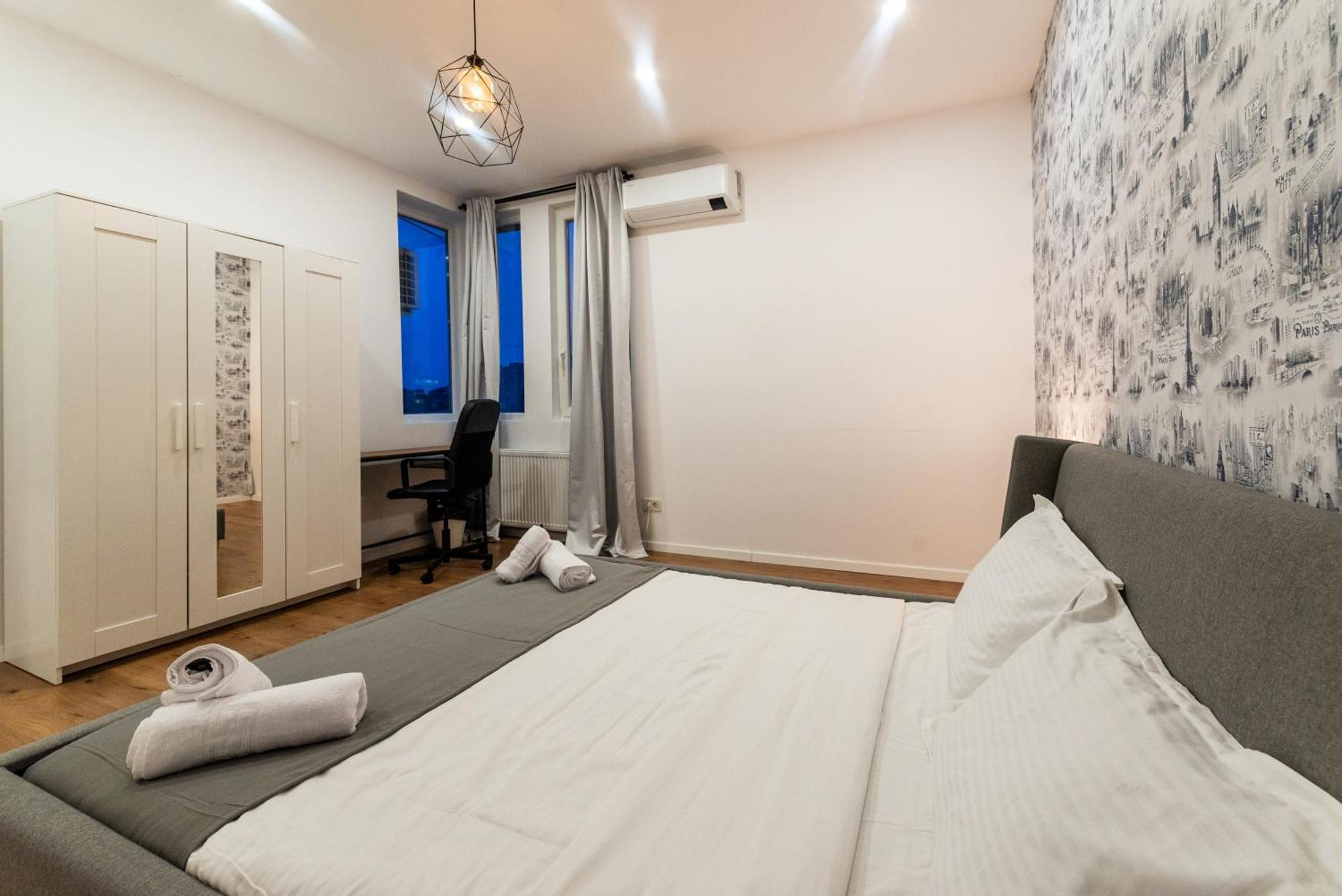 Ultracentral Spacious Apartment 4Br 布加勒斯特 外观 照片