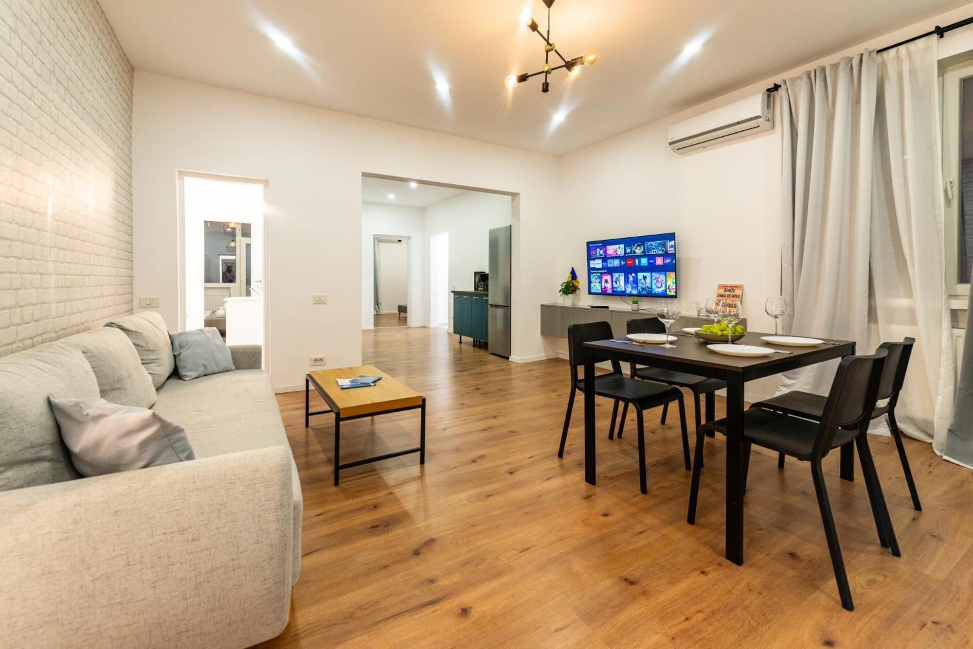 Ultracentral Spacious Apartment 4Br 布加勒斯特 外观 照片