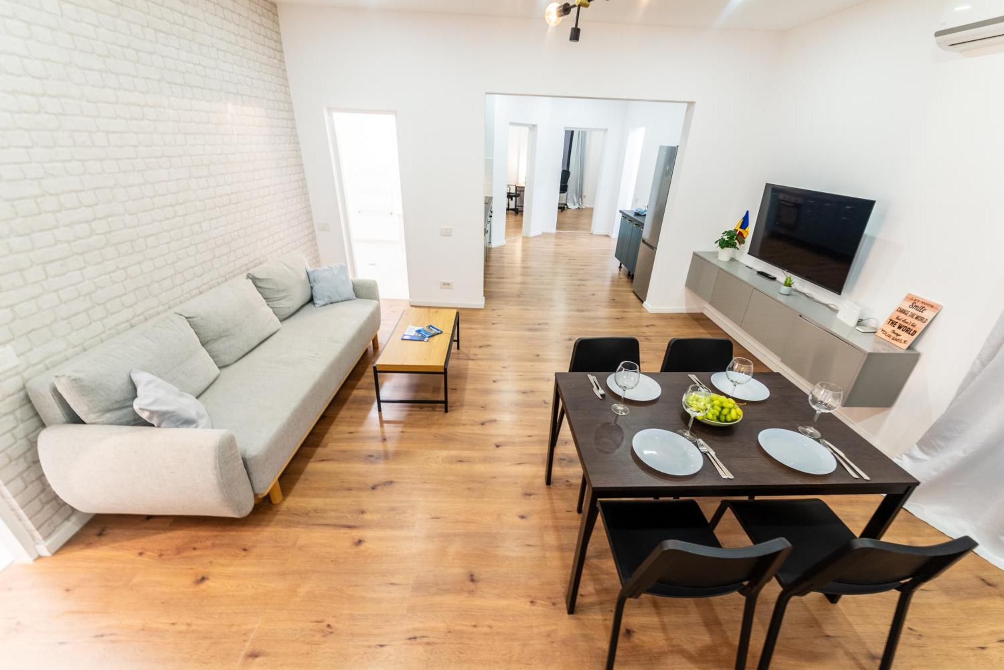 Ultracentral Spacious Apartment 4Br 布加勒斯特 外观 照片