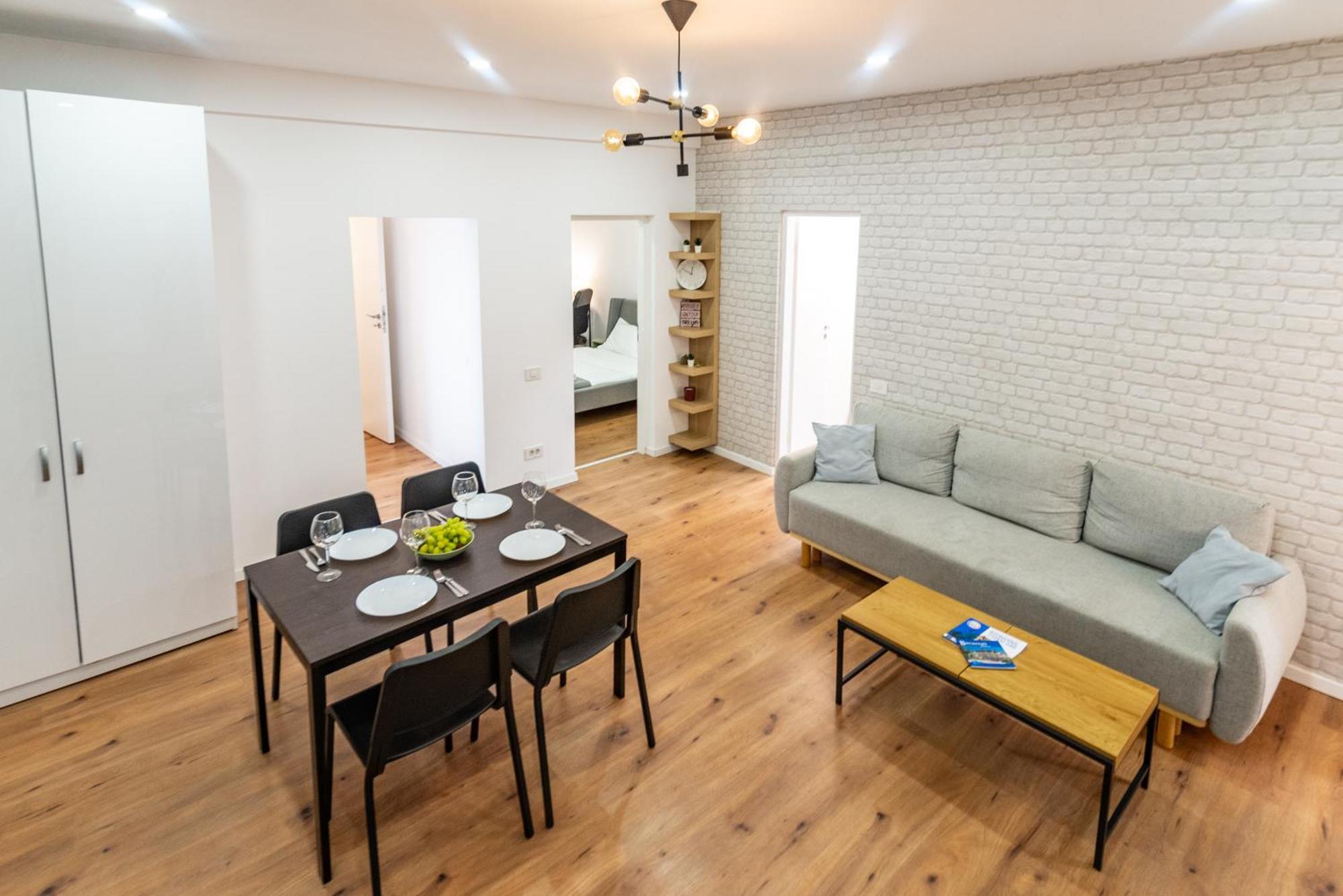 Ultracentral Spacious Apartment 4Br 布加勒斯特 外观 照片