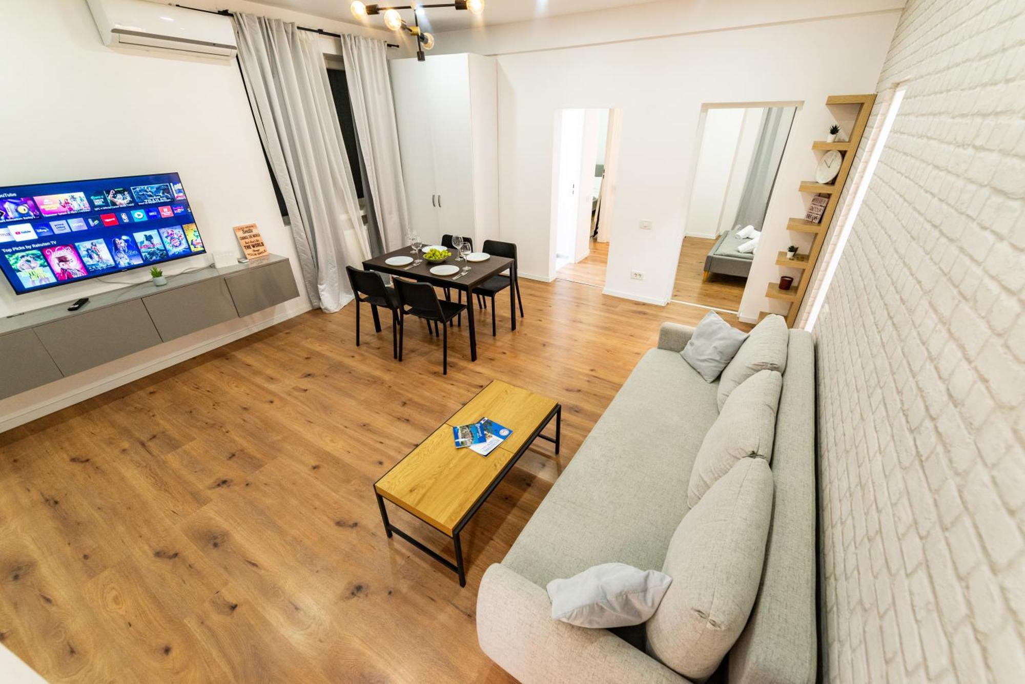 Ultracentral Spacious Apartment 4Br 布加勒斯特 外观 照片